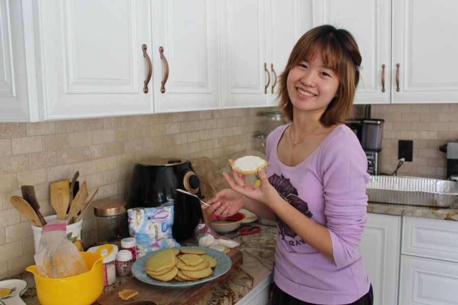 Chang bakes Christmas goods for local businesses 