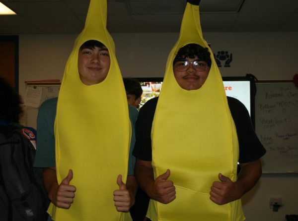 Photo Gallery: (10/10) Spirit Day - Color Crazy Day
